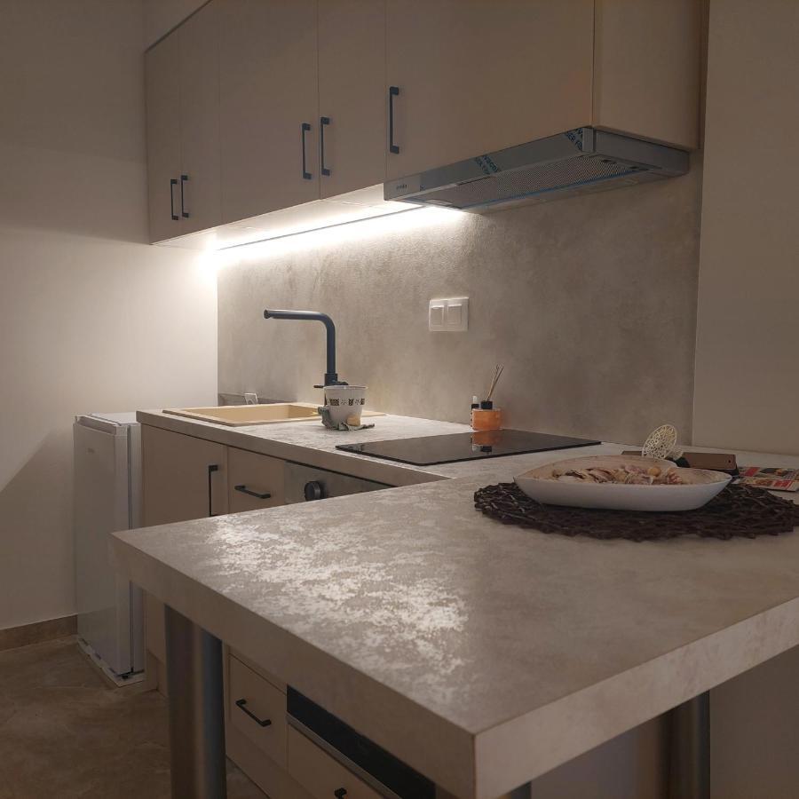 Budget Apartment To The Center Thessaloníki Exteriör bild